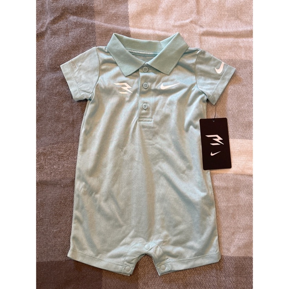 **SOLD**NWT Nike 3Brand polo bodysuit baby sz 3-6 months